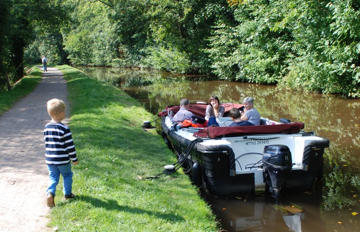 brecon canal boat hire day trip